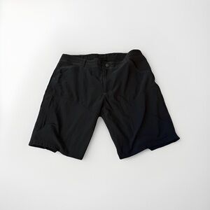 Kuhl Men's Shorts – Size 38 Black Hiking Outdoor  10" Inseam